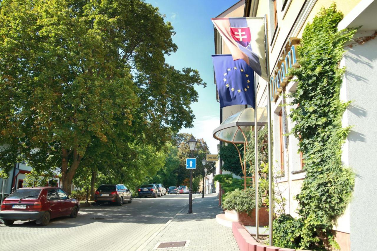 Hotel Dream Trnava Exterior foto
